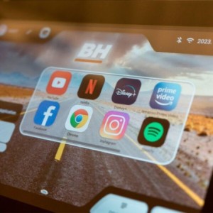 Super Khronos Multimedia G2488TFT